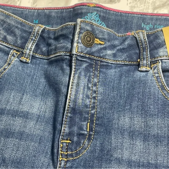 There Abouts Women’s Jeans high rise mini mom jeans. Size 14R. New with tags. - Picture 3 of 14
